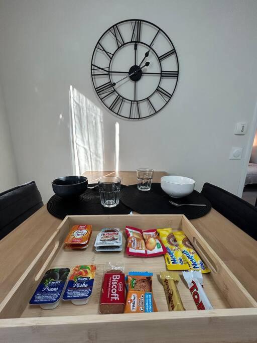 Apt Evreux 900M De La Gare 외부 사진