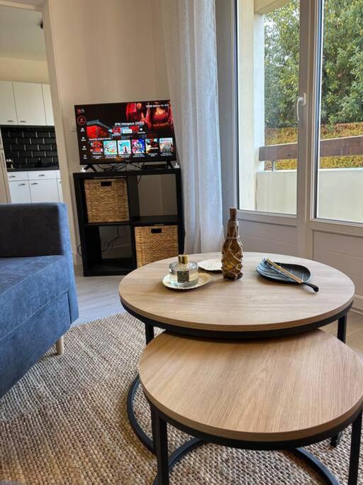 Apt Evreux 900M De La Gare 외부 사진