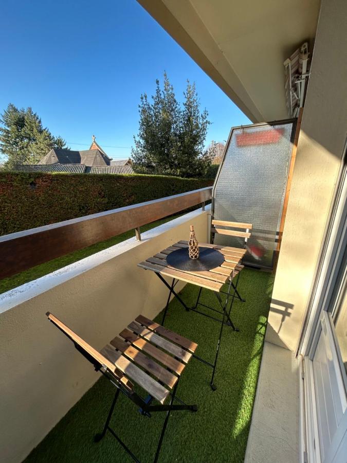 Apt Evreux 900M De La Gare 외부 사진