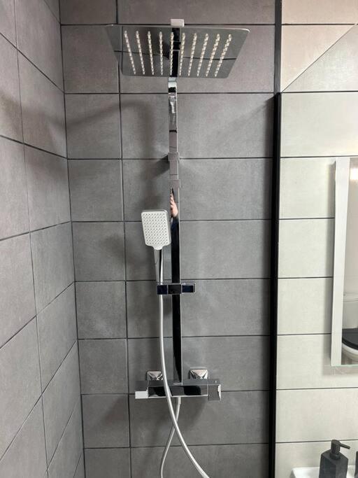Apt Evreux 900M De La Gare 외부 사진